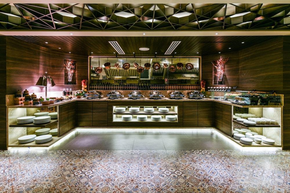 The International By Tunga Hotel Mumbai Exterior photo