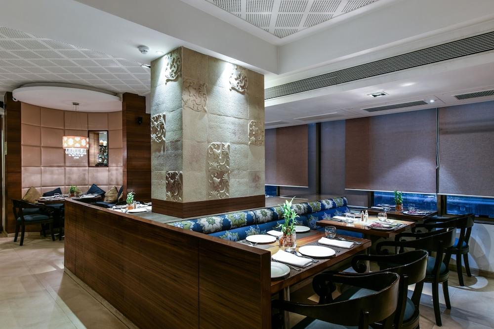 The International By Tunga Hotel Mumbai Exterior photo