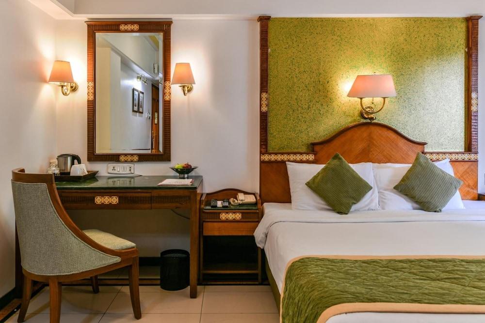 The International By Tunga Hotel Mumbai Exterior photo
