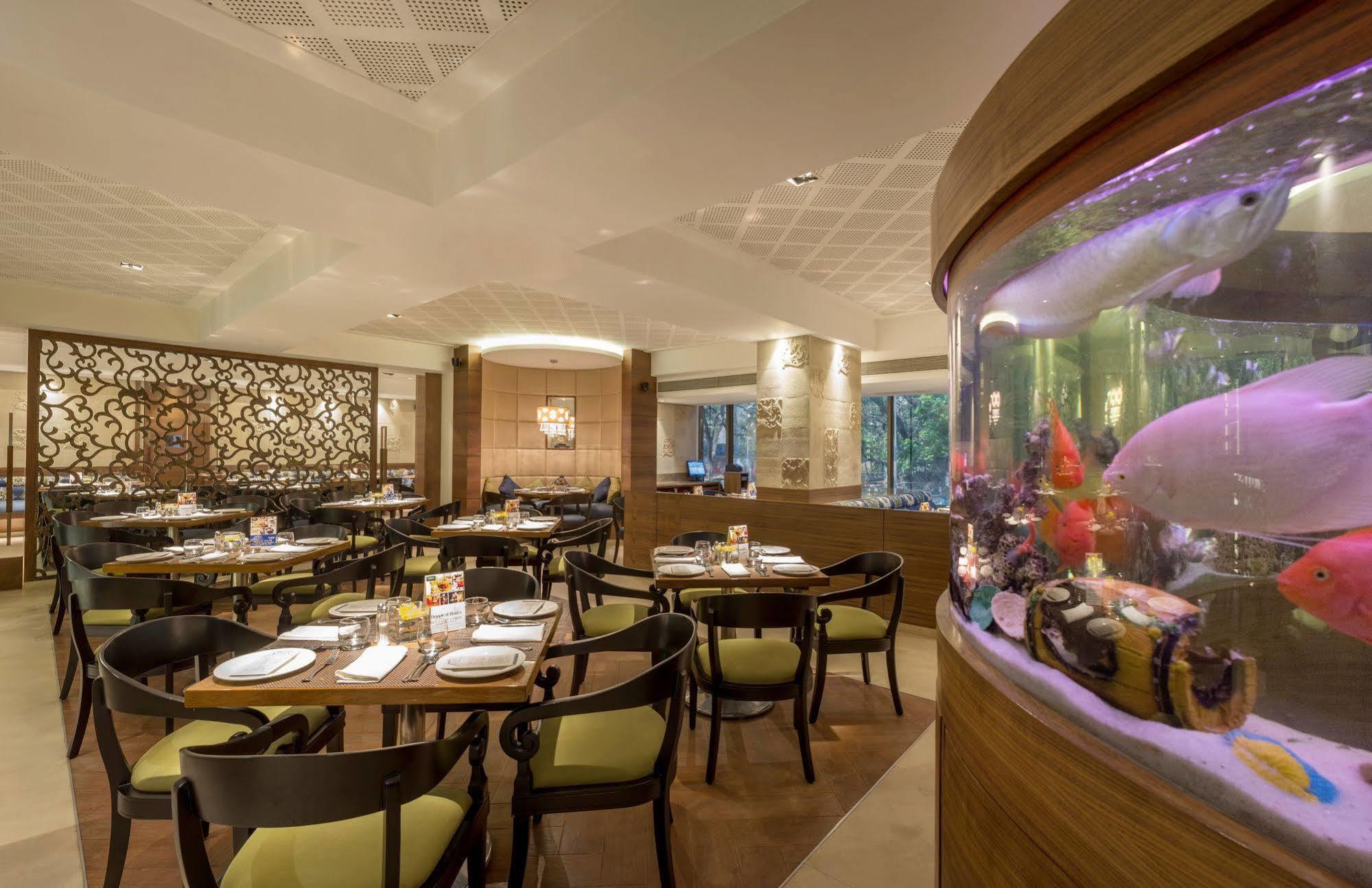 The International By Tunga Hotel Mumbai Exterior photo