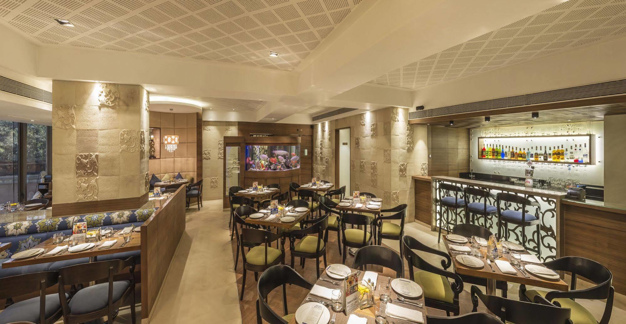 The International By Tunga Hotel Mumbai Exterior photo